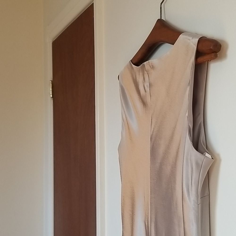 Dress - Picture 6 of 7